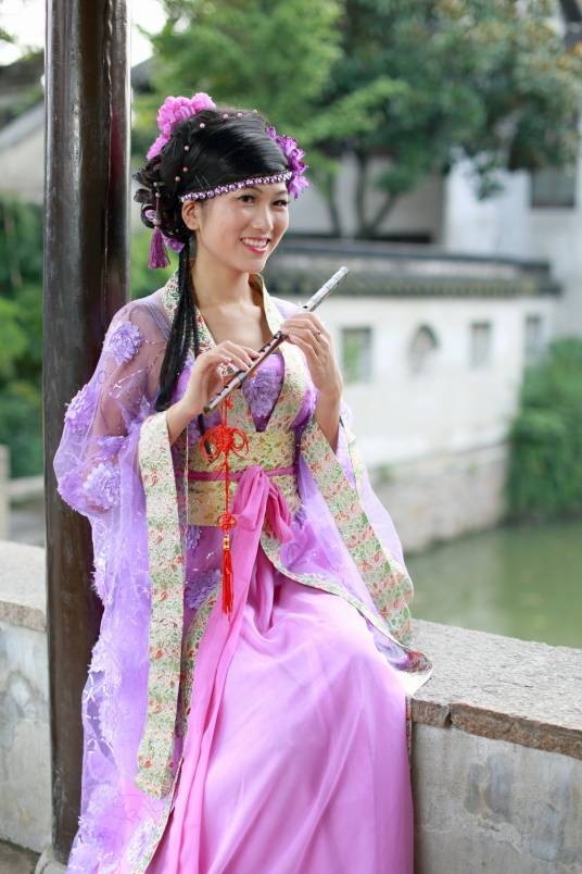 优雅古装淑女