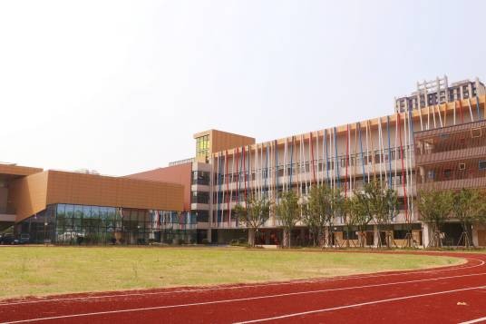 宁波上海世界外国语学校