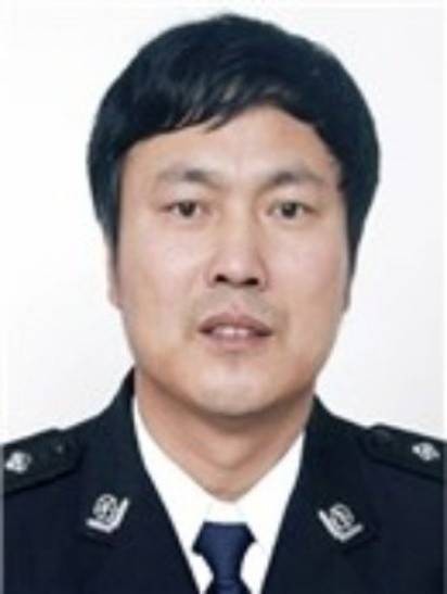 杨志军(内蒙古呼伦贝尔市公安局政治部原主任)