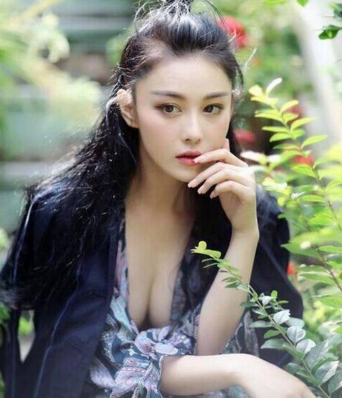张馨予吧