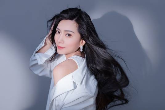 严蕊(歌手)