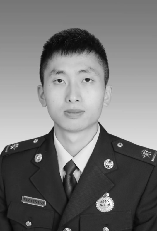 张伟杰（福州市消防救援支队特勤大队四中队原消防员）