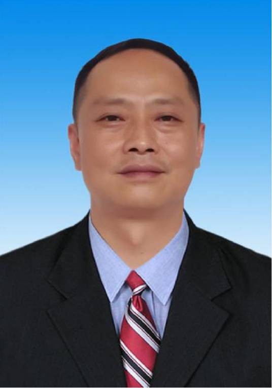 陈荣昌（湖南省桑植县人民政府党组成员、副县长）