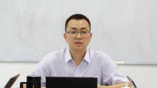 郭嘉（广西平果市委副书记、市人民政府市长）