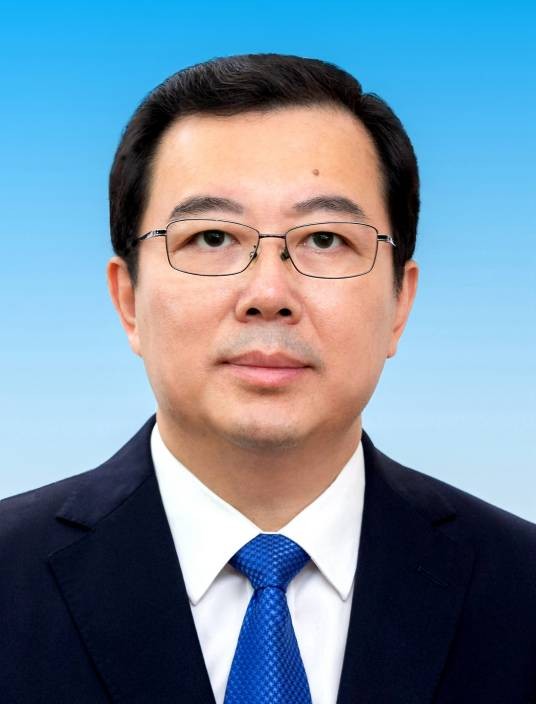 王家新(财政部文化司原司长、中国书法家协会第六届副主席)