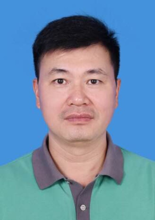 李洪海（广东省东莞市长安镇镇委委员、纪委书记）