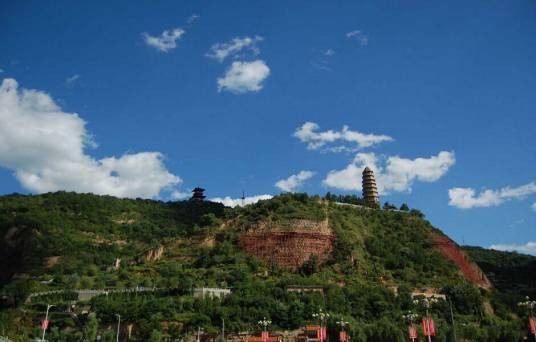 宝塔山(陕西省延安市境内延安革命纪念地景区组成部分,国家AAAAA级旅游景区)