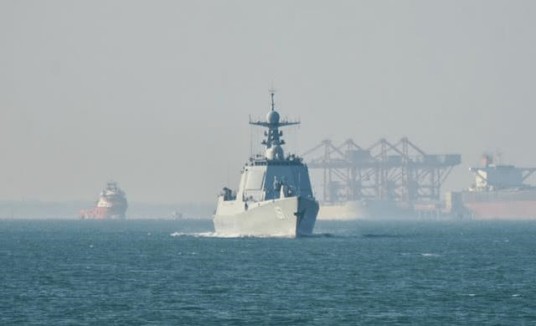 呼和浩特舰