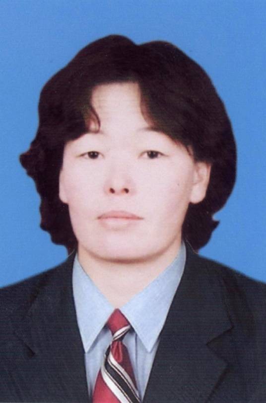 赛娜（锡林郭勒盟民族事务委员会党组书记、主任）