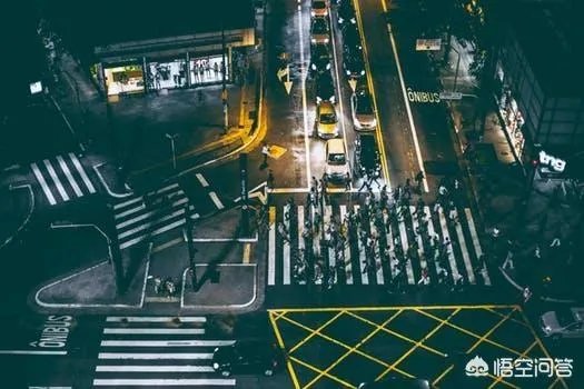 台州大溪高速公路口油罐车大爆炸,油罐车公司负法律责任吗?