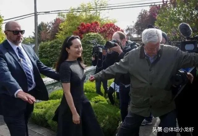 加拿大为何会在晚上12点宣布孟晚舟事件裁决结果，晚上怎么回来？