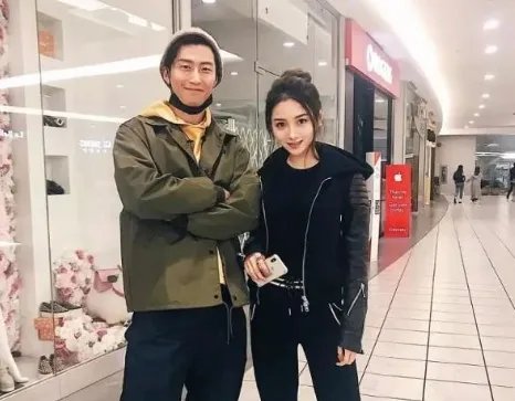 窦骁否认已与何超莲结婚,你希望他们两个人结婚吗?
