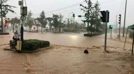 歙县高考语文因暴雨延期,现场的水情到底有多严重?
