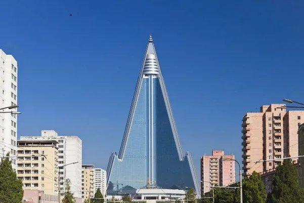 世界最丑建筑排名十位,第一是伦敦千年穹,天子大酒店上榜