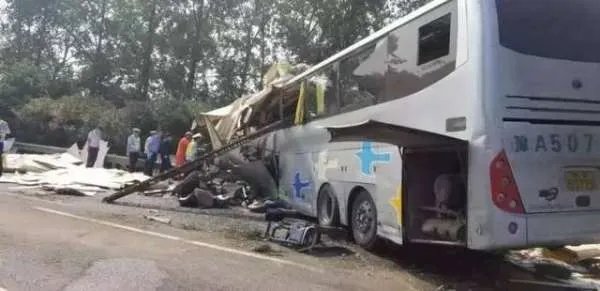 无锡致36死交通事故45人被问责,如何看待此事?