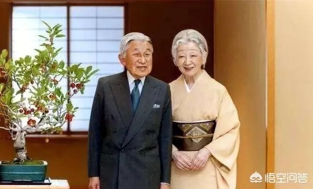 泰国国王加冕仪式上的五神器是什么？
