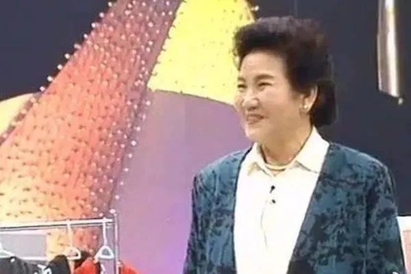 赵本山曾找赵丽蓉合作登台春晚却被拒绝，背后真相是什么?