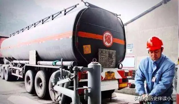 台州大溪高速公路口油罐车大爆炸,油罐车公司负法律责任吗?