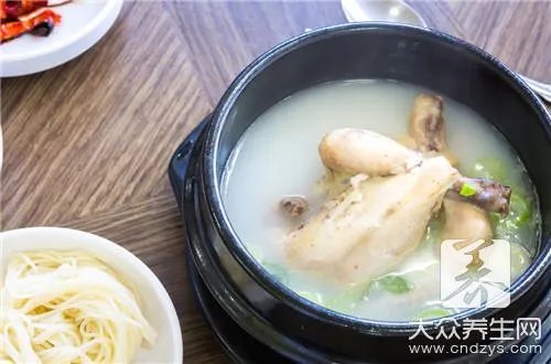 用什么煲鸡汤最有营养