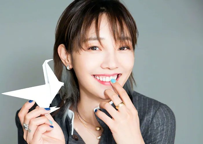 陈羽凡白百合离婚了还隐藏着,离婚了还隐藏是还想复合吗?