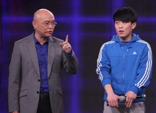 官晶晶和朱峰分手了引轰动 昔日亲爱烟消云散