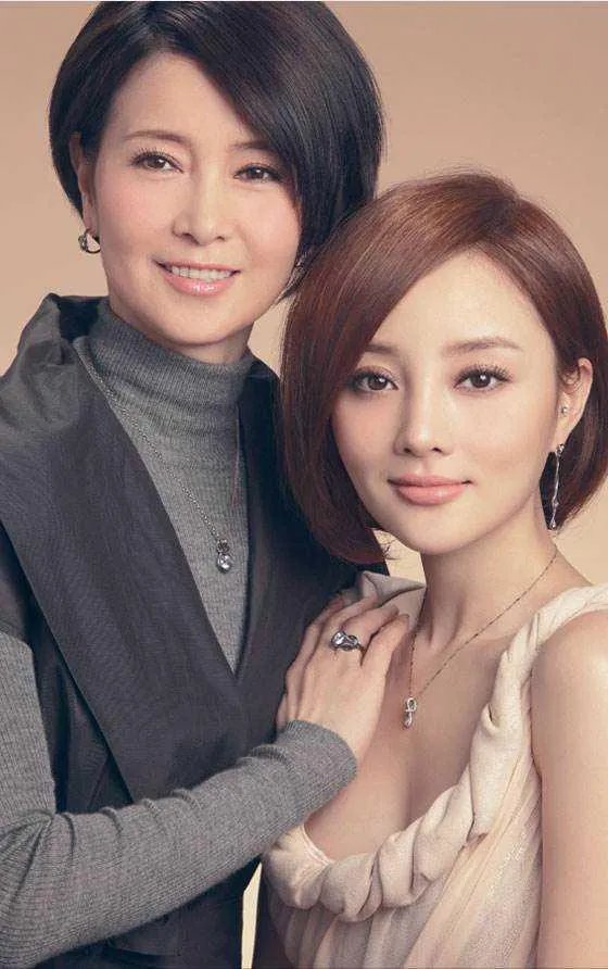 网传李小璐PGone跳同款舞，你怎么看？