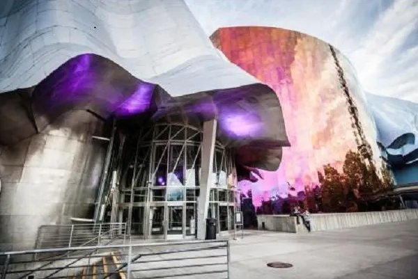 世界最丑建筑排名十位,第一是伦敦千年穹,天子大酒店上榜
