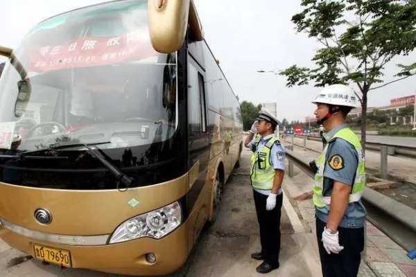 无锡致36死交通事故45人被问责,如何看待此事?