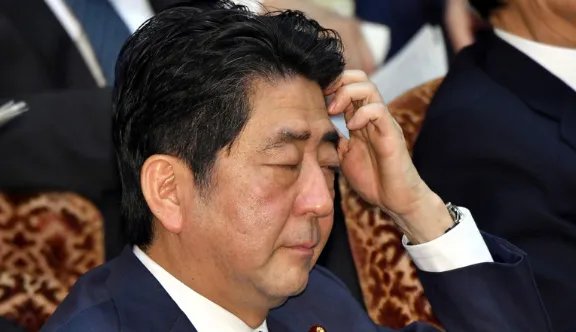 日本民众抗议安倍了吗?