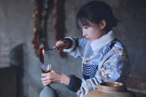 李子柒断更两个多月后发声,言语中哪些信息值得关注?