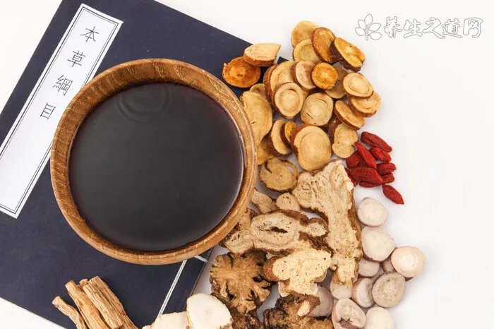 体操美女不幸爆菊而亡 瘦小腹消水肿的水疗体操图解
