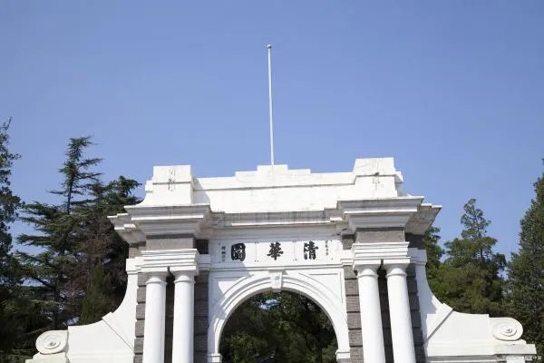 “湖南学霸”李璐珂,15岁上清华,如今怎样了?