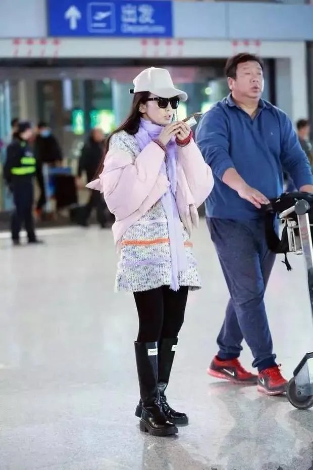 赵丽颖被质疑假唱合理嘛?