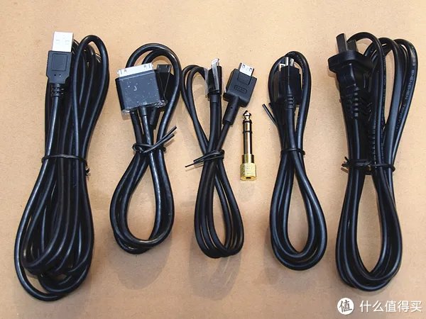 音乐和乐器 篇六：The ONE 智能钢琴评测 让学钢琴变得更简单