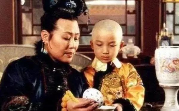 清朝孝庄皇后是死后才叫孝庄是哪个旗的人?