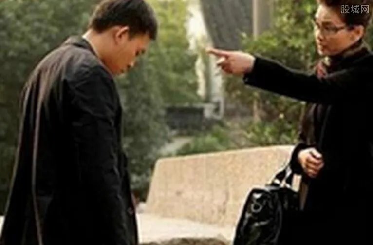 被准岳母逼签合约 不结婚要赔全万元