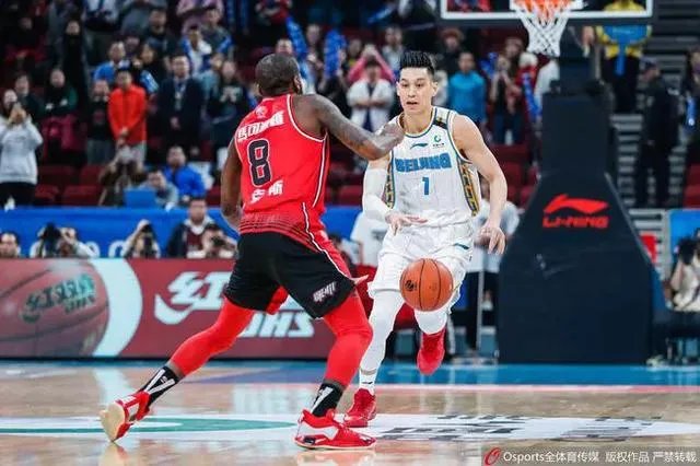 易建联29分7篮板率广东大胜山东豪取12连胜，本赛季广东连冠是不是板上钉钉了？