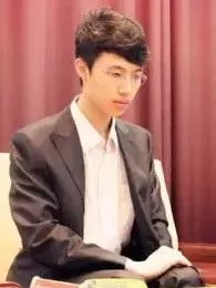 围棋国手乘高铁为何遭强制降座?