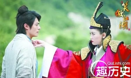 笑傲江湖中令狐冲为什么没有和东方不败在一起？