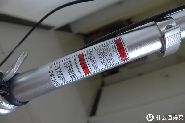 #乐骑天下# 公交通勤爱车:Langtu 狼途 14寸折叠车 开箱&后货架安装