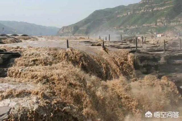 湖北村民50万建的新房被洪水冲倒，到底是怎么一回事？