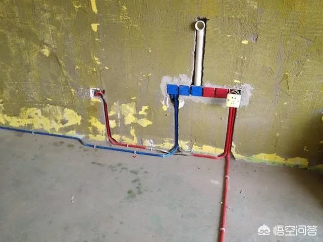 电视墙上插座该如何布置?