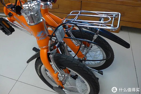 #乐骑天下# 公交通勤爱车:Langtu 狼途 14寸折叠车 开箱&后货架安装