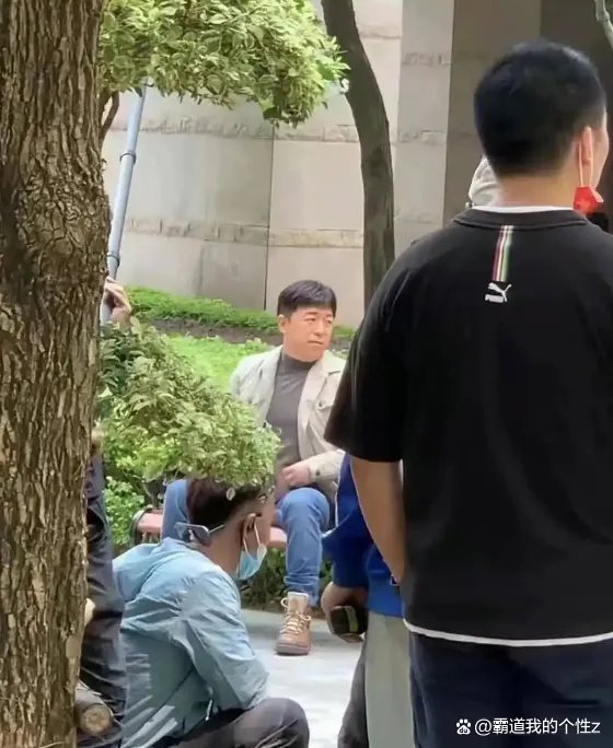 黄渤和梅婷在深圳一小区拍戏被叫停,此事对居民的生活有何影响?