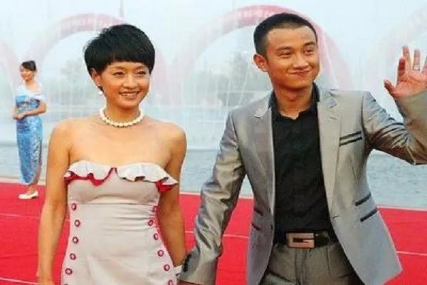 马伊琍离婚后首开工