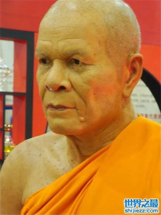 泰国肉身活佛历史悠久,更有大师还能长出毛发和指甲