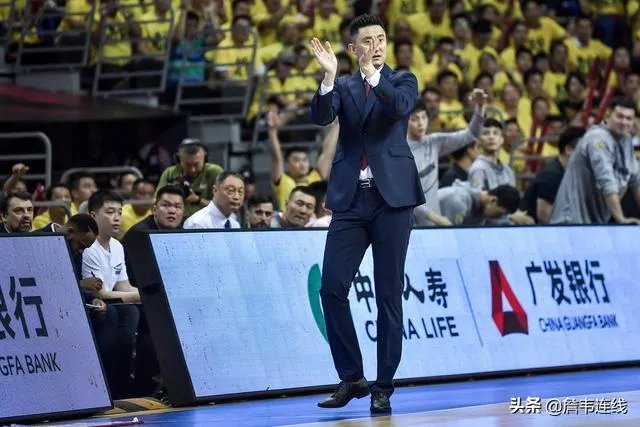易建联29分7篮板率广东大胜山东豪取12连胜，本赛季广东连冠是不是板上钉钉了？