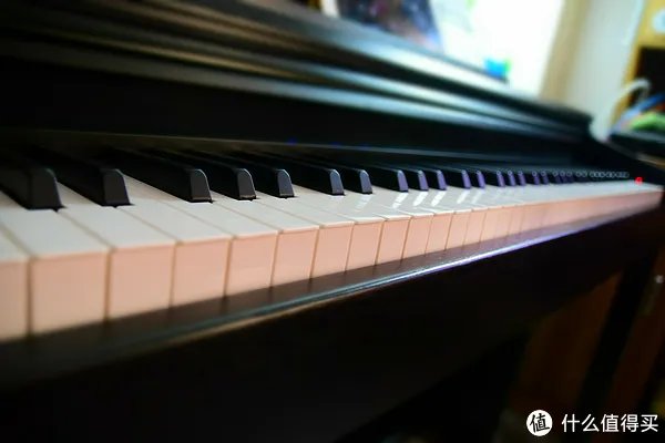 音乐和乐器 篇六：The ONE 智能钢琴评测 让学钢琴变得更简单