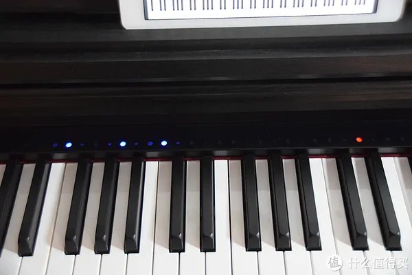 音乐和乐器 篇六：The ONE 智能钢琴评测 让学钢琴变得更简单