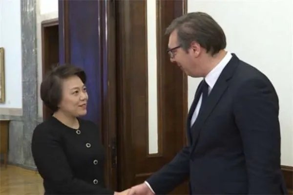 塞尔维亚总统为中国双节送祝福,这象征着什么?